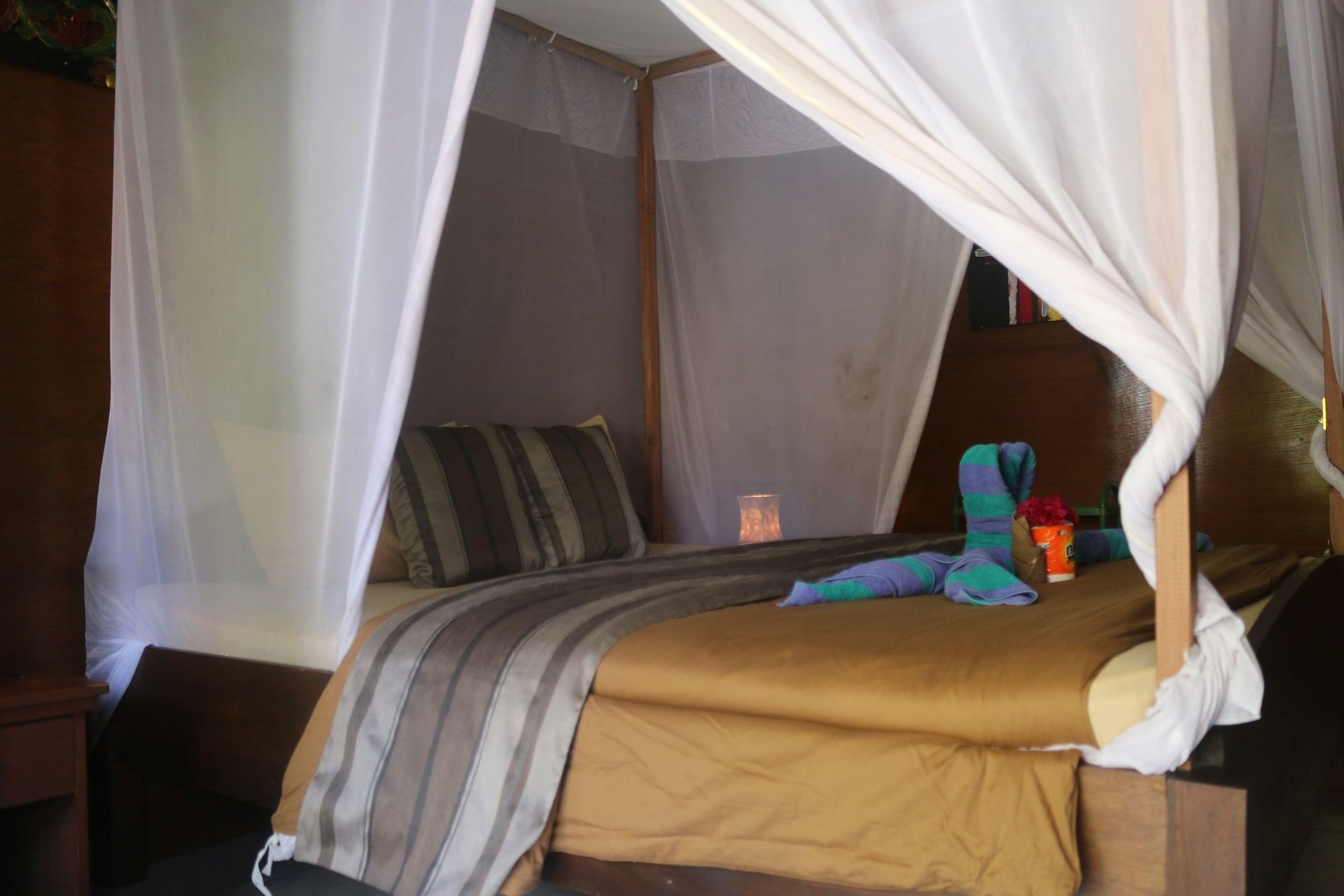 Color Cottage Gili Air Exterior photo