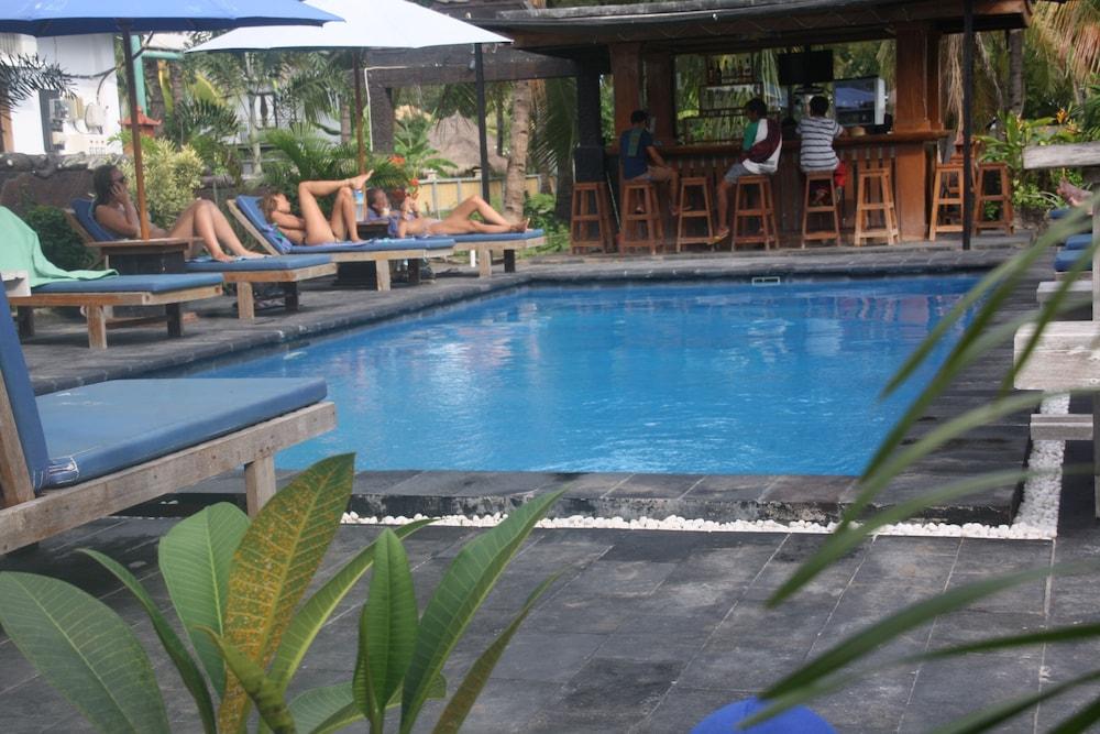 Color Cottage Gili Air Exterior photo