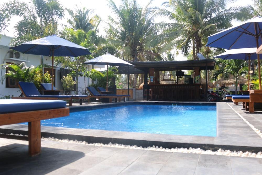 Color Cottage Gili Air Exterior photo