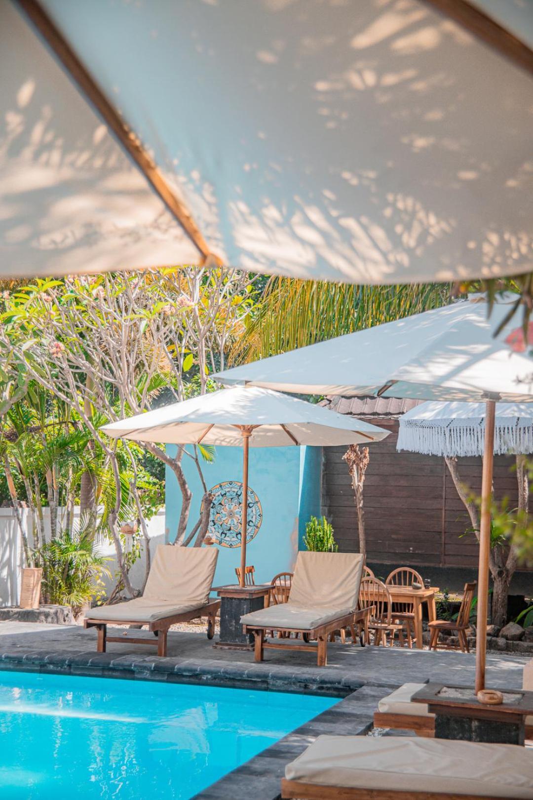 Color Cottage Gili Air Exterior photo